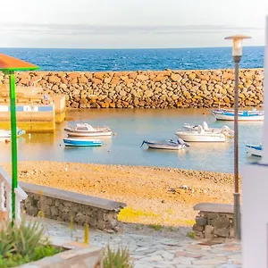 https://beach-house-tajao.in-canary-islands.com